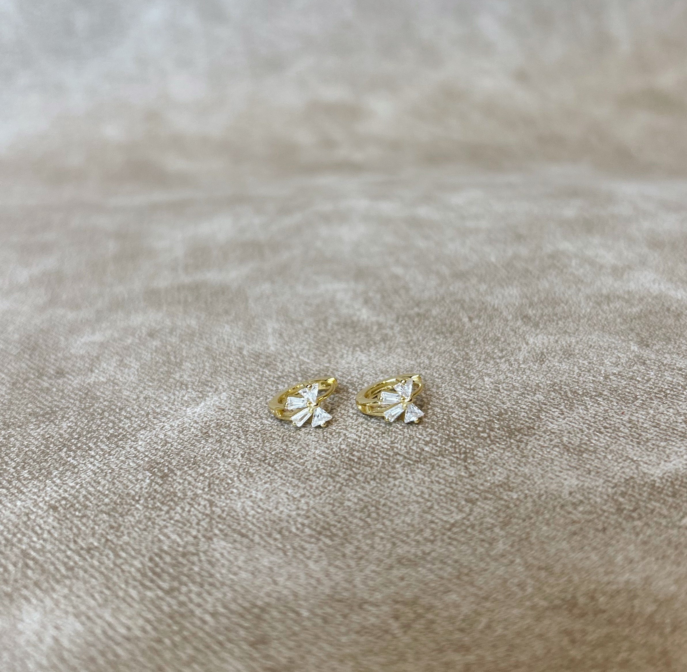 Holly Diamond Bow Huggies